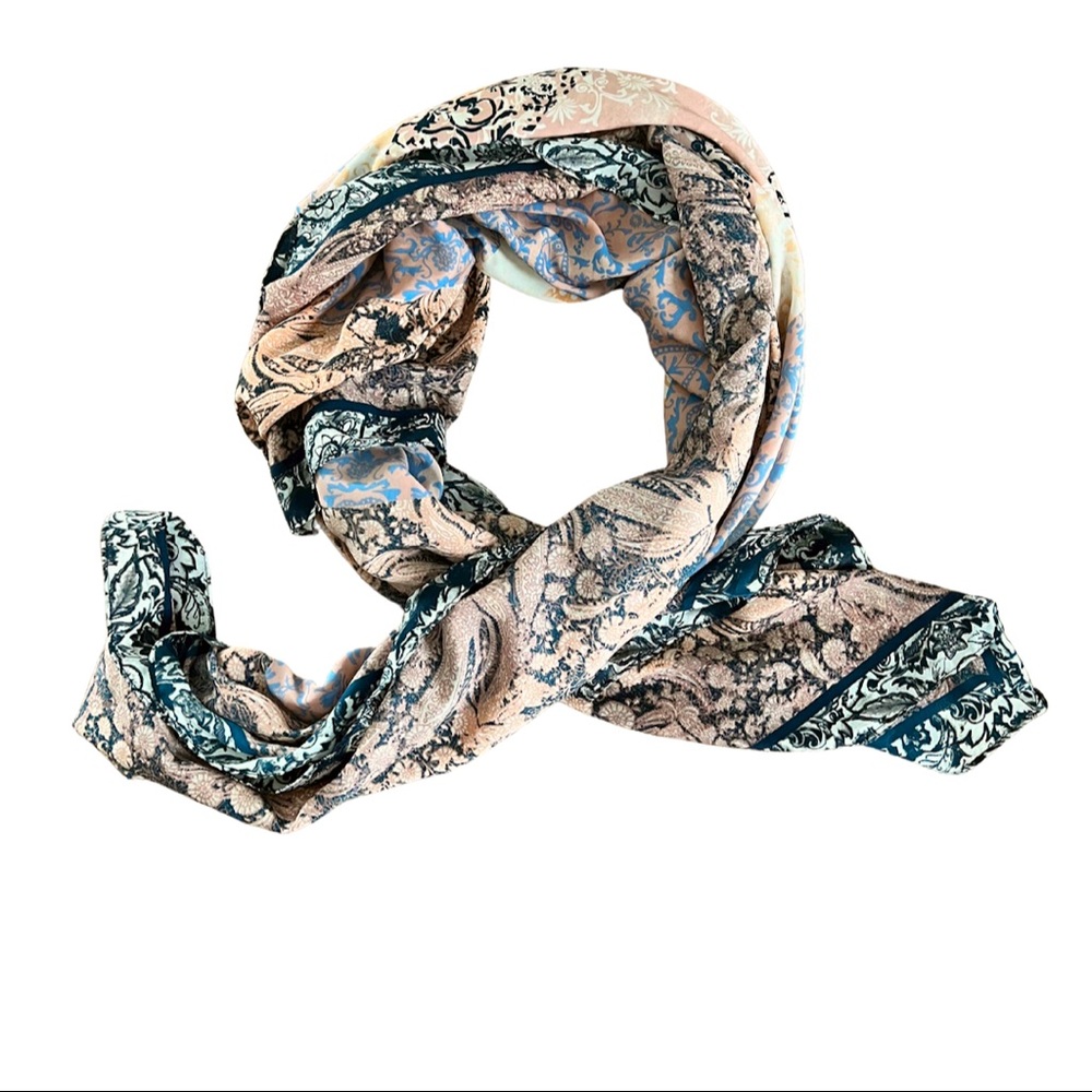 H&M Large Scarf - Picture 2 of 3
